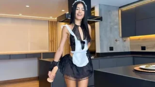 A young housekeeper will cook dinner and have anal sex