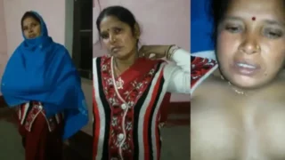 Desi Aunty Remove Saree And Fucked By Dever – Indian porn video