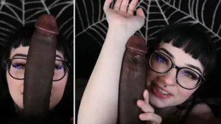 Naomihh666 Sucks A Forearm-Sized BBC In POV