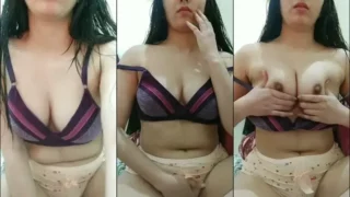 Sexy pak girl show her sexy boobs – Indian porn video