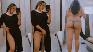 Sexy town girl showing her pussy and ass in the mirror – Indian porn video